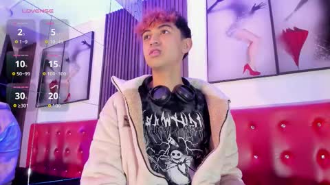 Snapshot of allen_starck chatting on 10-29-25, 03:20 Allen online show from 10-29-25, 03:20