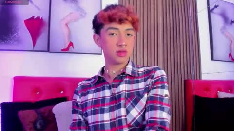 Snapshot of allen_starck chatting on 10-31-25, 04:02 Allen online show from 10-31-25, 04:02