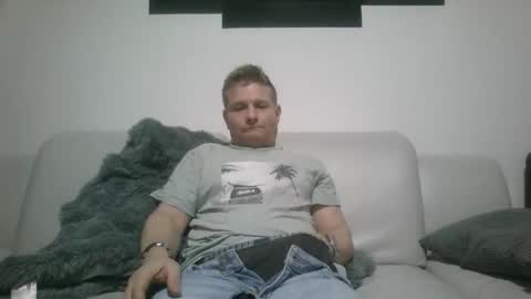 Snapshot of alles594462 chatting on 02-09-26, 06:23 alles594462 online show from 02-09-26, 06:23