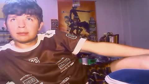 Snapshot of allex14141414xd chatting on 12-14-25, 07:03 allex14141414xd online show from 12-14-25, 07:03