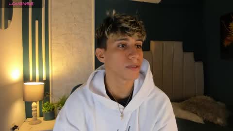 Allex online show from 03-05-25, 03:08