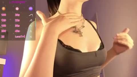 Snapshot of allgloryforloryy chatting on 06-25-26, 08:57 Lory Glory online show from 06-25-26, 08:57