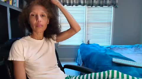 wishlist on bio online show from 11-01-25, 09:06