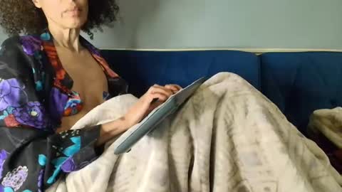 wishlist on bio online show from 04-01-26, 04:35