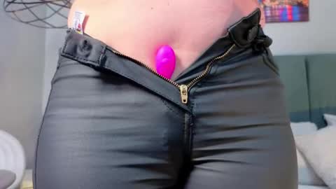 Ali online show from 04-27-26, 02:26