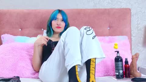 Allicia online show from 09-24-25, 07:17