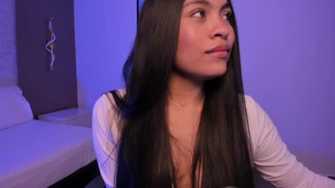 A L L I E online show from 04-08-26, 02:33