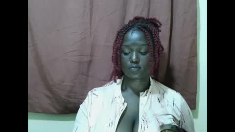 Snapshot of allie_quin chatting on 09-11-25, 09:48 Allie online show from 09-11-25, 09:48