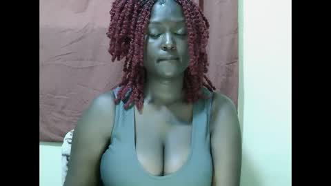 Snapshot of allie_quin chatting on 09-15-25, 08:36 Allie online show from 09-15-25, 08:36