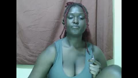 Snapshot of allie_quin chatting on 09-25-25, 10:46 Allie online show from 09-25-25, 10:46