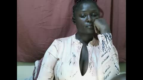 Snapshot of allie_quin chatting on 10-18-25, 09:15 Allie online show from 10-18-25, 09:15