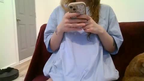 alliebearx online show from 02-18-25, 06:37