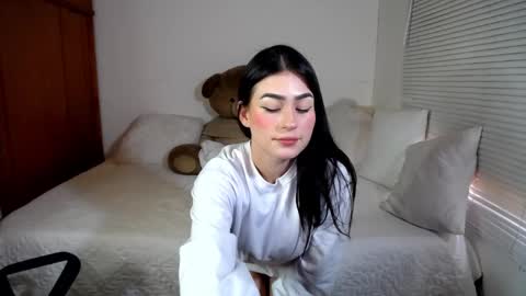 Allie  online show from 03-07-25, 06:43