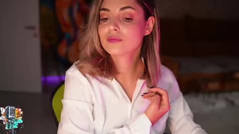 Allie online show from 10-06-25, 09:51