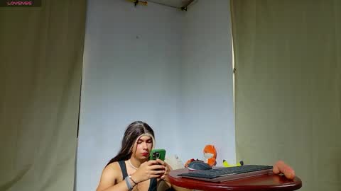 Snapshot of alliison_foxx chatting on 05-08-26, 01:27 Alliison Foxx online show from 05-08-26, 01:27