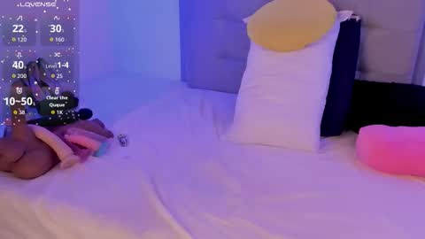 Snapshot of allison_muun chatting on 02-19-26, 04:58 Ally online show from 02-19-26, 04:58