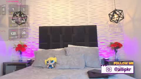 allison_parker1_ online show from 06-21-26, 02:19