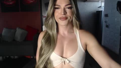 Allison Victoria online show from 05-15-26, 12:56