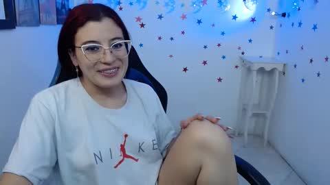 Snapshot of allisonlove_88 chatting on 01-19-25, 05:48 ALLISON online show from 01-19-25, 05:48