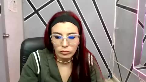 Snapshot of allisonlove_88 chatting on 01-28-25, 11:17 ALLISON online show from 01-28-25, 11:17