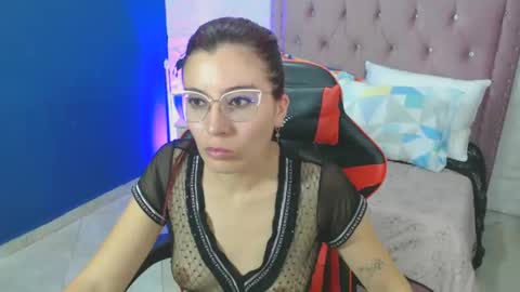 Snapshot of allisonlove_88 chatting on 02-11-25, 05:16 ALLISON online show from 02-11-25, 05:16