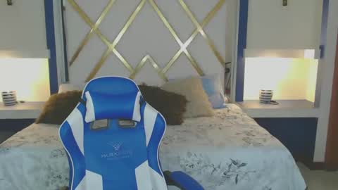 Snapshot of allisonlove_88 chatting on 02-16-25, 11:49 ALLISON online show from 02-16-25, 11:49