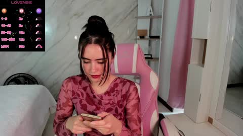 Snapshot of allisonpalmer chatting on 03-09-25, 03:05 Allison Palmer online show from 03-09-25, 03:05