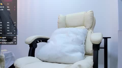 Alli  online show from 02-15-25, 02:37