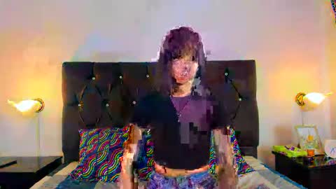 Snapshot of allisson_rose chatting on 02-08-25, 07:59 Alli online show from 02-08-25, 07:59