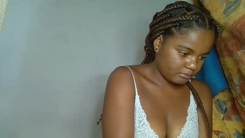 allizida01 online show from 12-13-25, 07:53