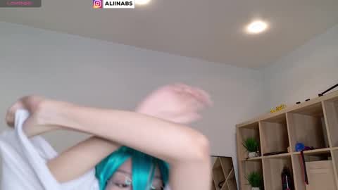 Snapshot of alllinaeve chatting on 03-06-25, 01:57 Alina online show from 03-06-25, 01:57