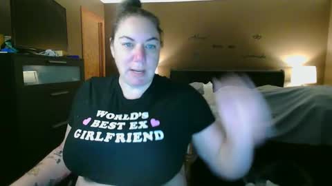 Tig Bitty online show from 10-25-25, 04:57