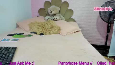 allondra online show from 09-25-25, 08:56