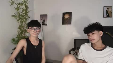 Snapshot of alluring_alpha chatting on 05-04-26, 10:11 kim and josh online show from 05-04-26, 10:11