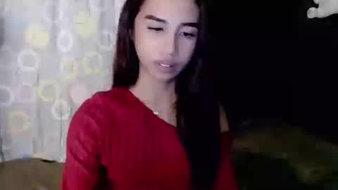 Snapshot of alluring_cesxoxo chatting on 11-11-25, 08:42 Ces online show from 11-11-25, 08:42