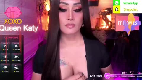 Snapshot of alluring_gemini chatting on 10-06-25, 06:05 Queen Majesty Katy online show from 10-06-25, 06:05