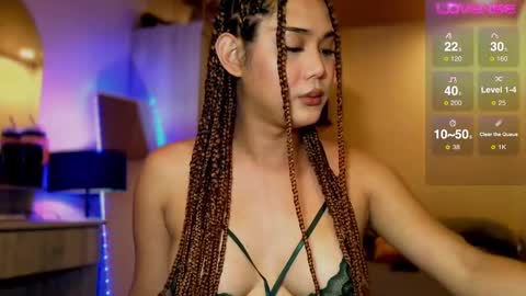 Snapshot of alluringallison chatting on 02-10-26, 10:30 Allison online show from 02-10-26, 10:30