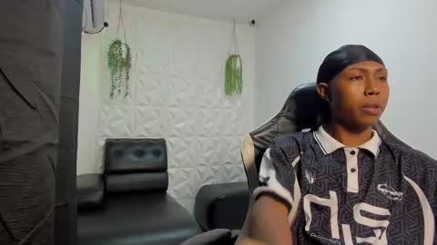 alluringangel01 online show from 12-01-25, 01:43