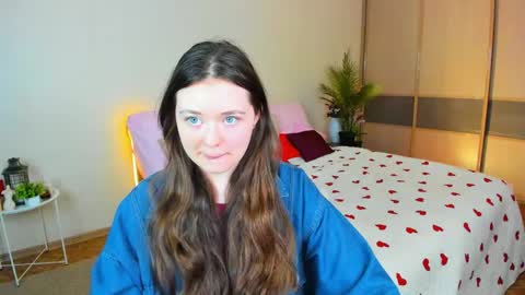 Snapshot of alluringeyess chatting on 05-21-26, 04:47 alluringeyess online show from 05-21-26, 04:47