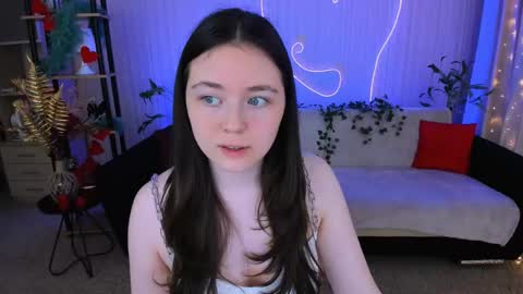 Snapshot of alluringeyess chatting on 06-05-26, 04:35 alluringeyess online show from 06-05-26, 04:35