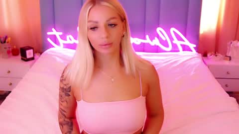 AlwaysHot online show from 12-18-24, 06:53