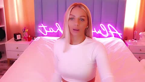 AlwaysHot online show from 01-15-25, 05:40