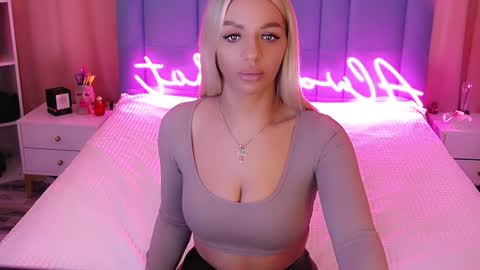 AlwaysHot online show from 01-20-25, 03:04