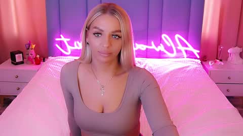 AlwaysHot online show from 01-20-25, 06:10