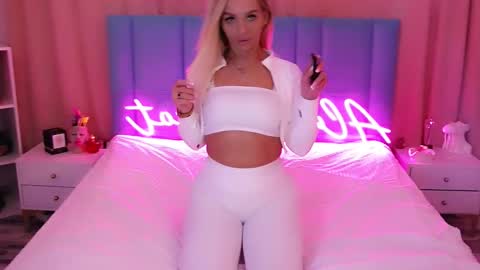 AlwaysHot online show from 02-22-25, 01:33