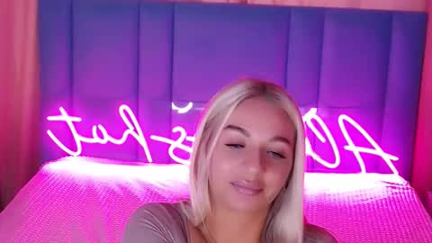 AlwaysHot online show from 09-24-25, 02:15