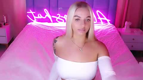 AlwaysHot online show from 10-28-25, 03:10