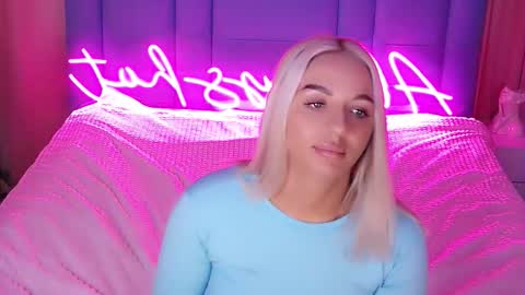 AlwaysHot online show from 11-29-25, 02:47