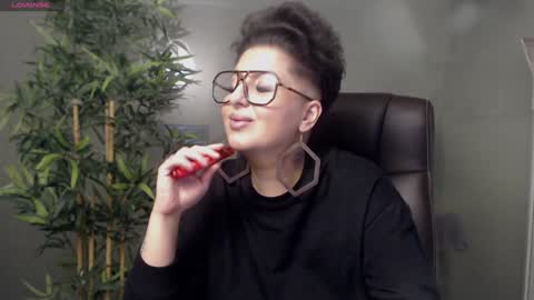         online show from 01-25-25, 10:39