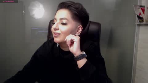         online show from 02-08-25, 02:36